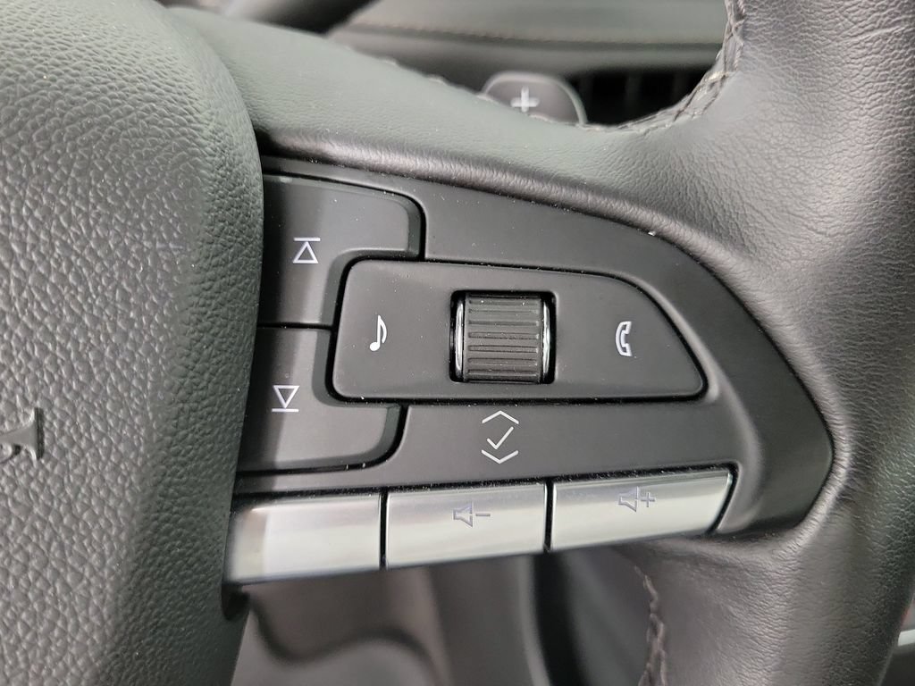 Certified 2025 Cadillac XT4 Premium Luxury FWD image 22