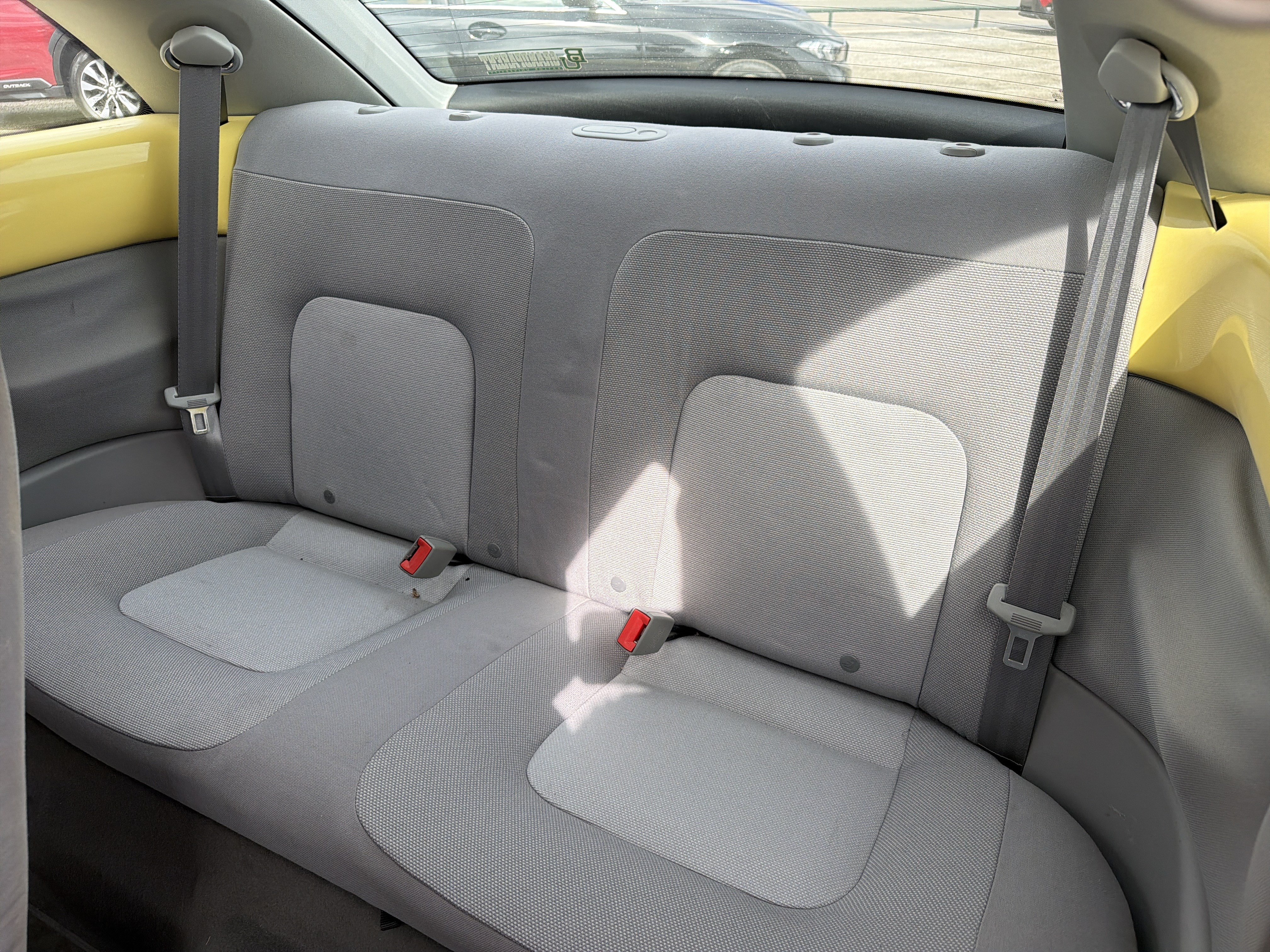 Used 2005 Volkswagen Beetle GL FWD image 15