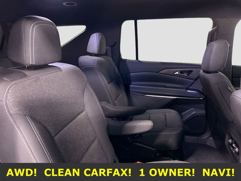 Used 2025 Chevrolet Traverse LT image 28