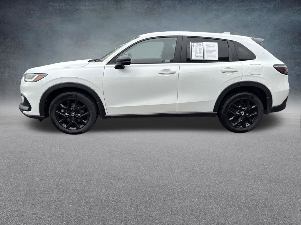 Used 2024 Honda HR-V Sport image 2