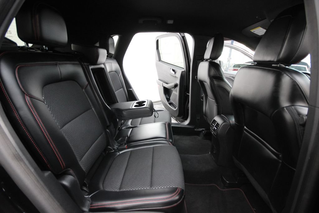 Used 2023 Ford Escape ST-Line w/ Tech Pack #1 AWD/4WD image 25