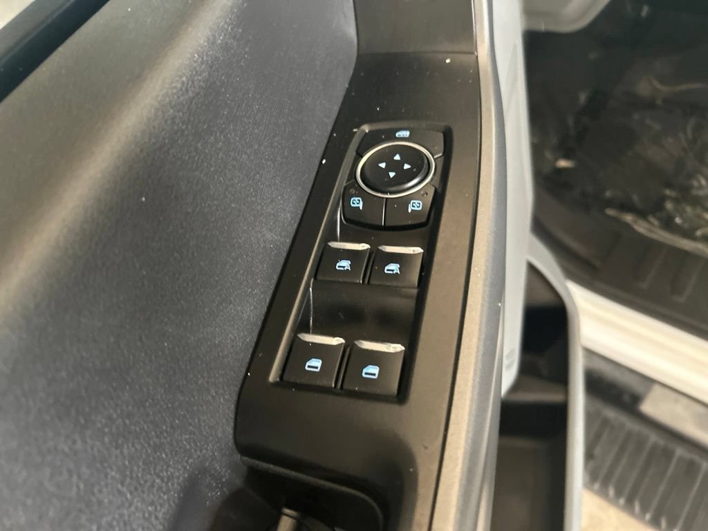 Used 2024 Ford F350 XLT AWD/4WD image 41