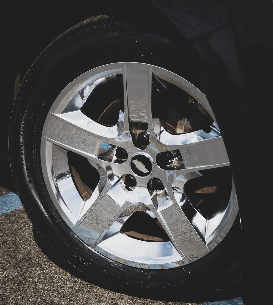 Used 2010 Chevrolet Malibu LT w/ Power Convenience Package image 2