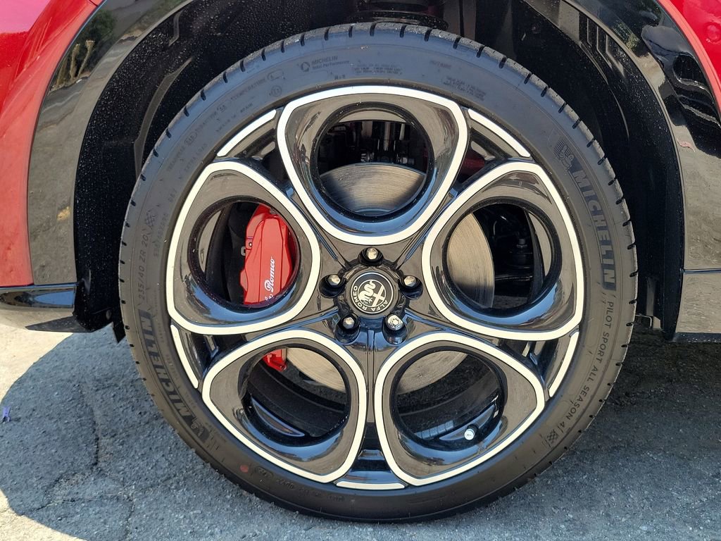 New 2024 Alfa Romeo Tonale Speciale image 3