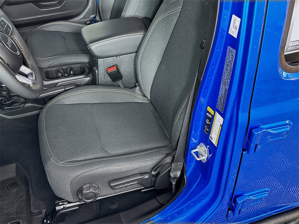 Used 2024 Jeep Wrangler Sahara w/ Technology Group image 19