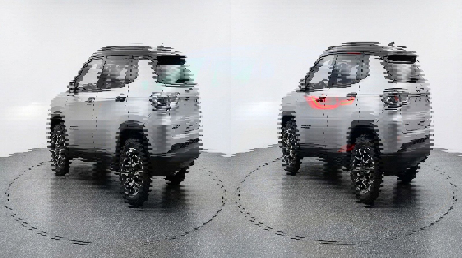 Used 2025 Jeep Compass Trailhawk image 5