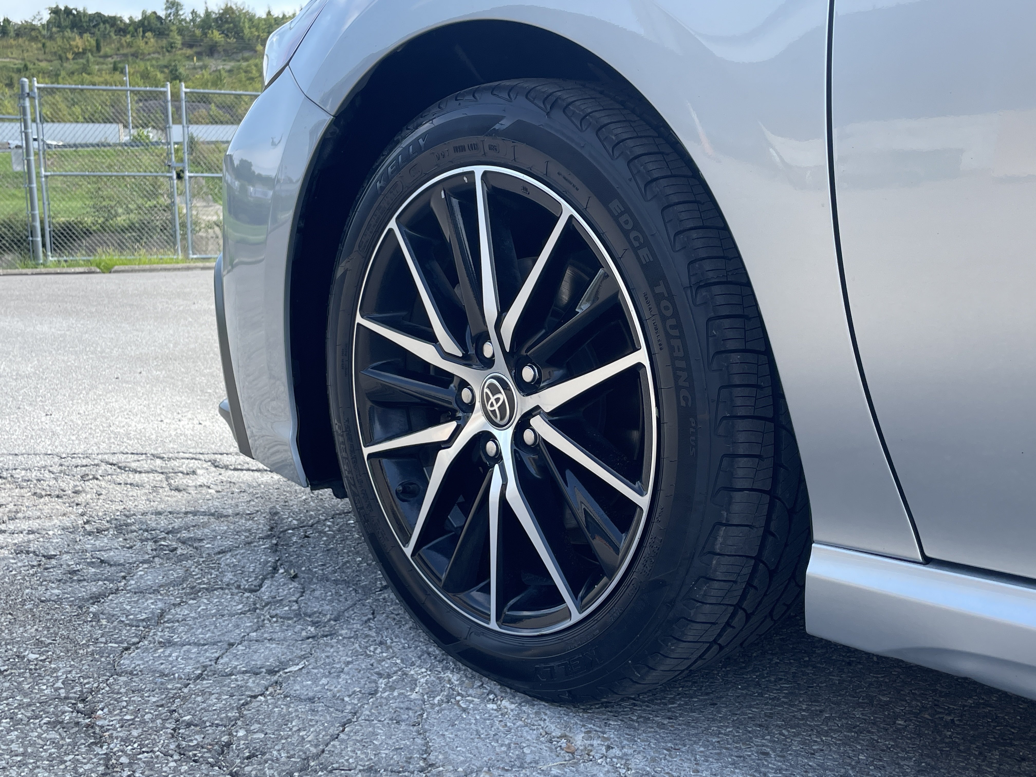 Used 2021 Toyota Camry SE FWD image 10