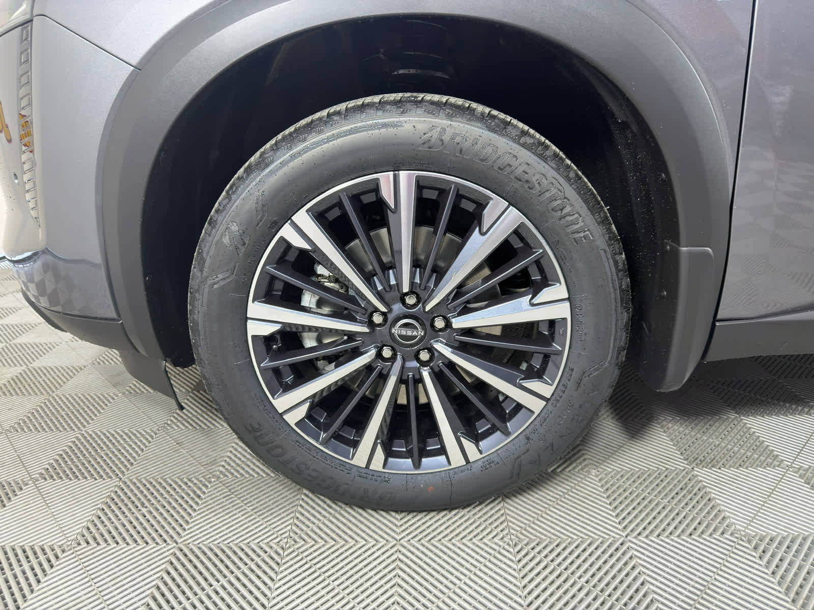 New 2026 Nissan Pathfinder Platinum image 10