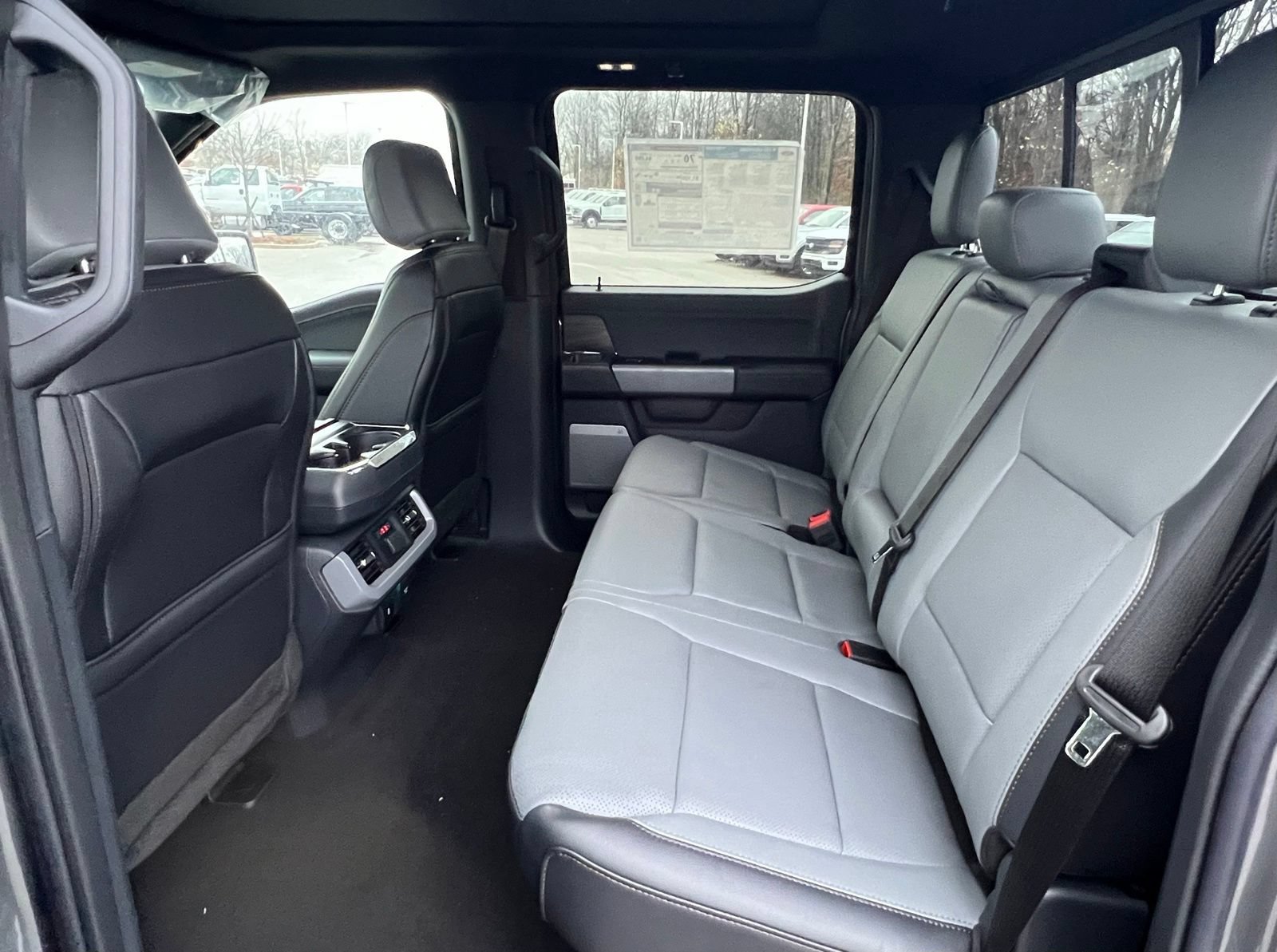 Used 2025 Ford F150 Lightning Lariat AWD/4WD image 14