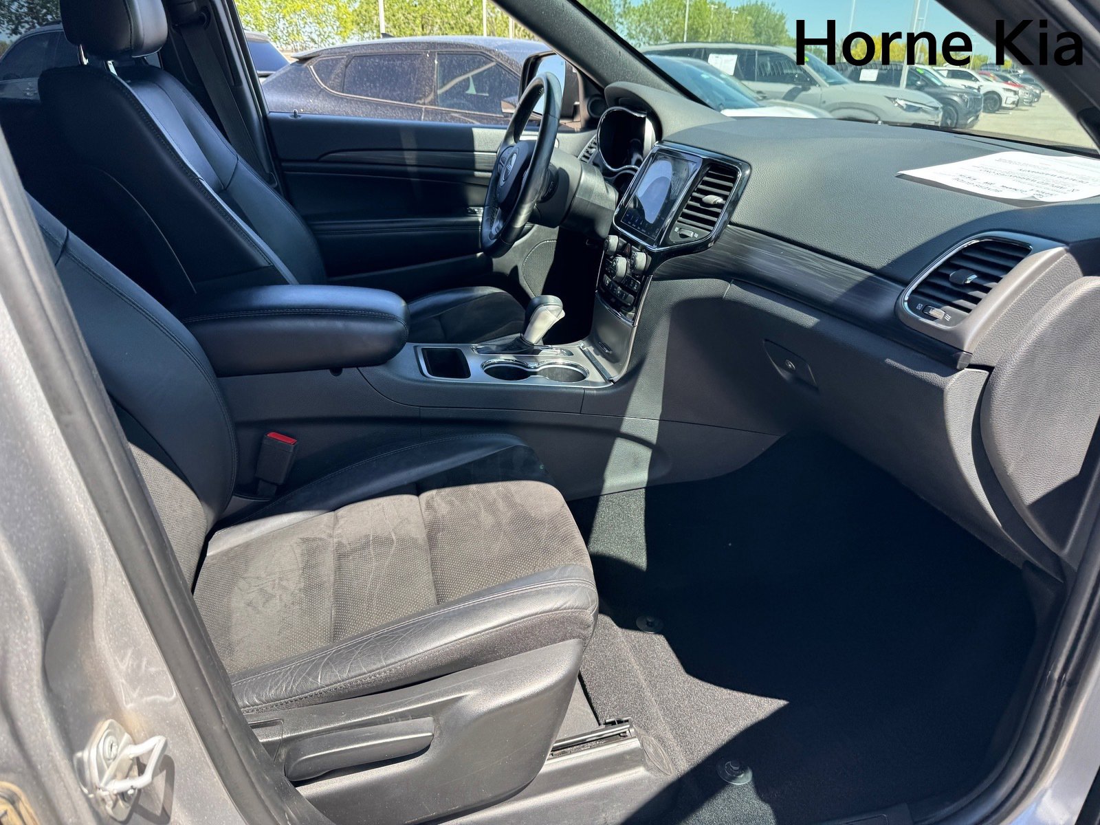 Used 2019 Jeep Grand Cherokee Altitude AWD/4WD image 26