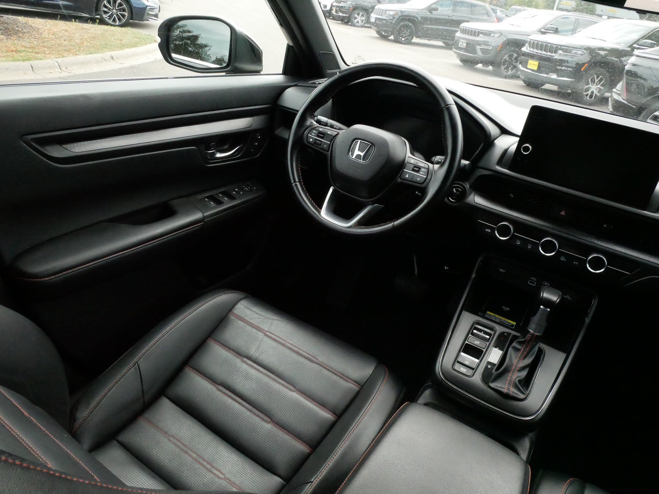 Used 2025 Honda CR-V Sport-L image 9