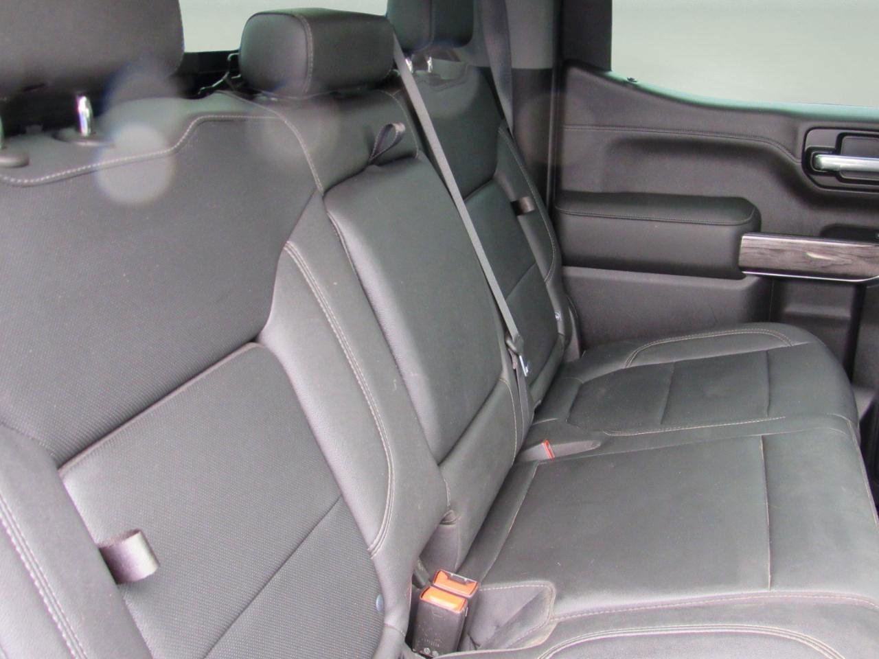 Used 2022 Chevrolet Silverado 1500 LTZ AWD/4WD image 39