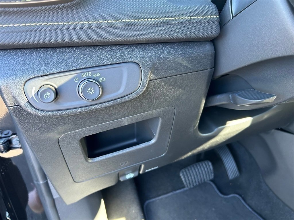 New 2025 Chevrolet TrailBlazer ACTIV w/ Convenience Package FWD image 18