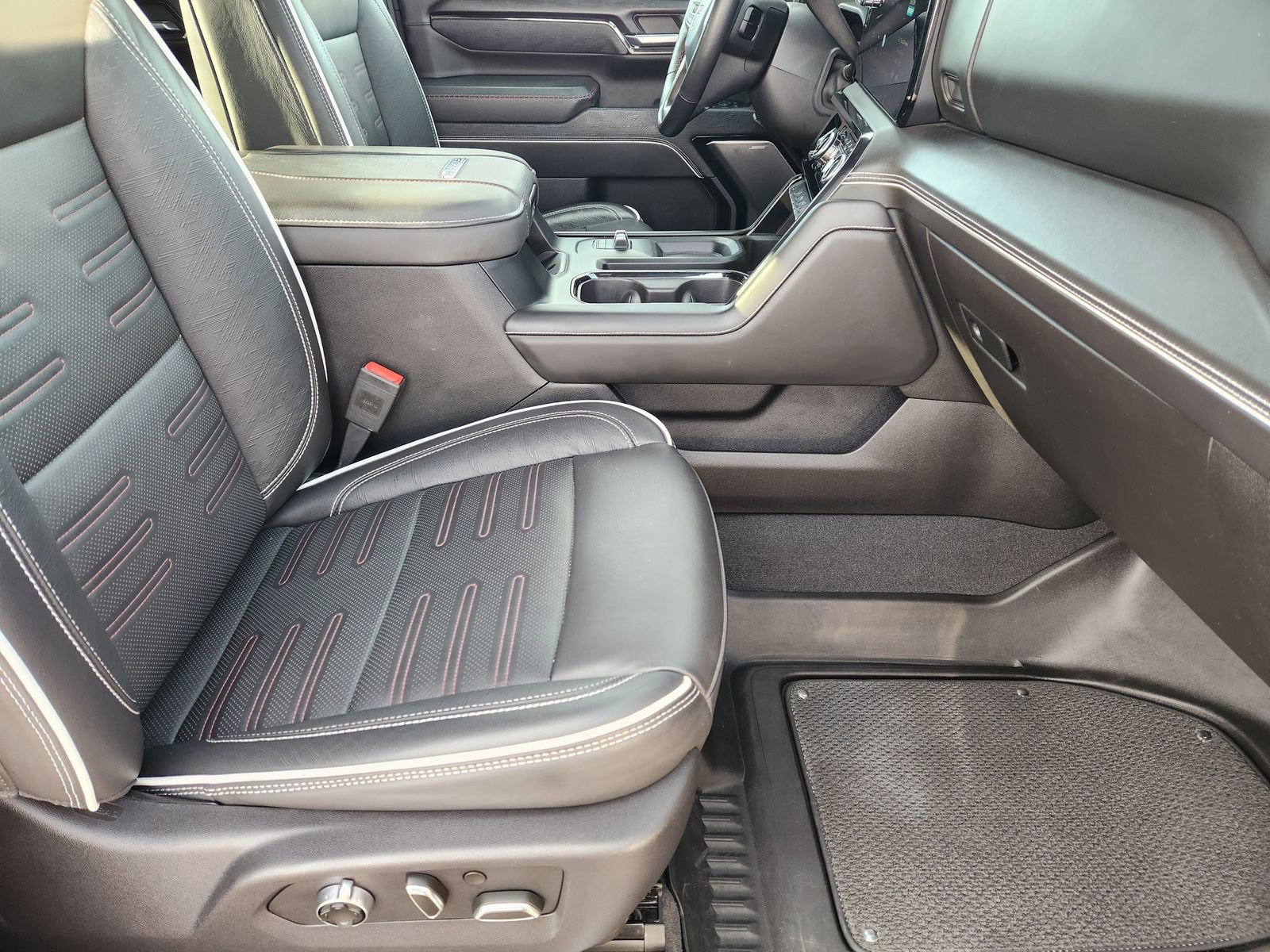 Certified 2024 GMC Sierra 2500 AT4X image 17