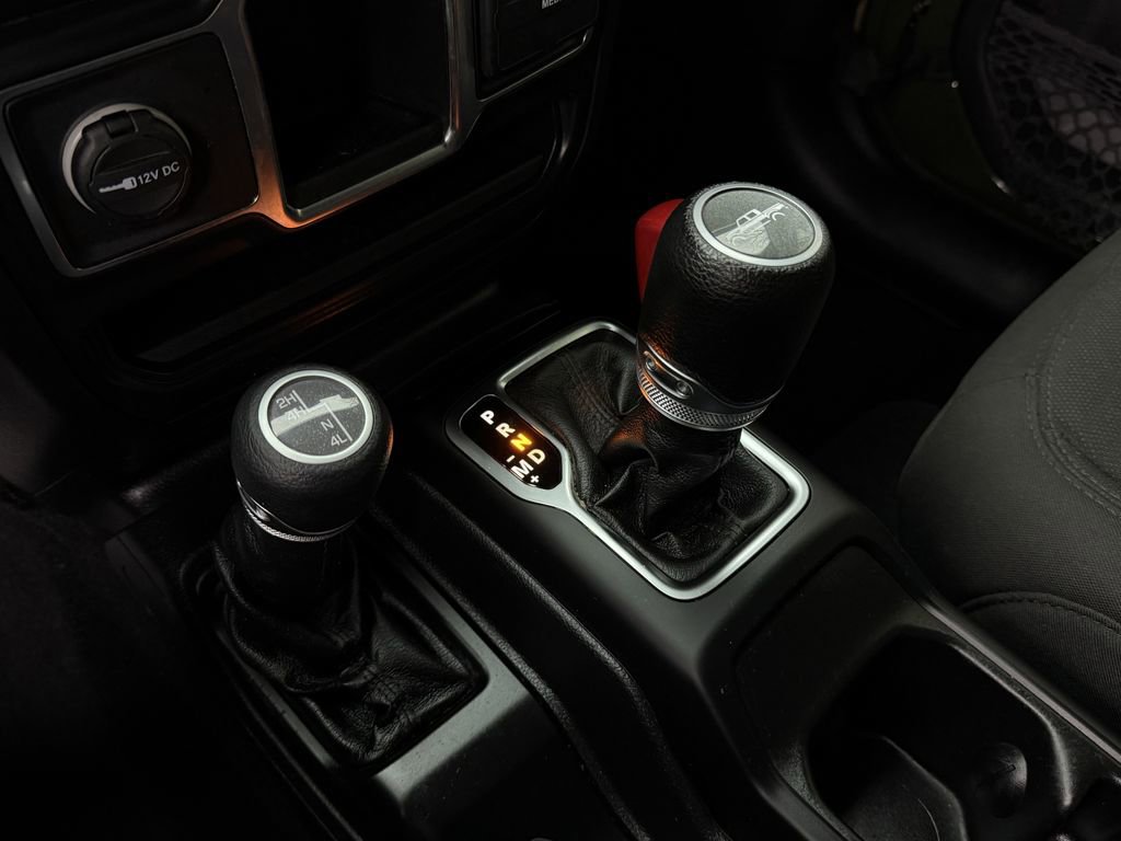 Used 2021 Jeep Gladiator Sport image 23