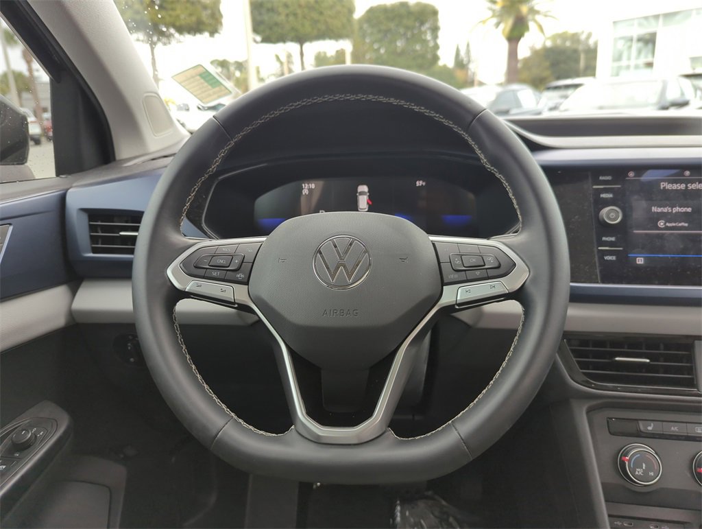 Used 2022 Volkswagen Taos SE w/ Panoramic Sunroof Package image 25
