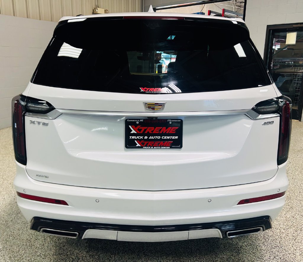 Used 2022 Cadillac XT6 Sport w/ Platinum Package AWD/4WD image 5