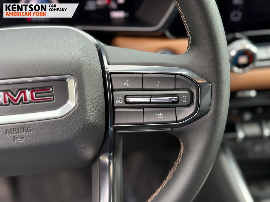 Used 2025 GMC Canyon AT4 image 19