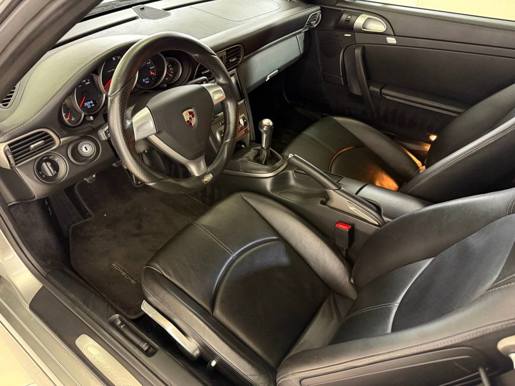 Used 2005 Porsche 911 Carrera image 41