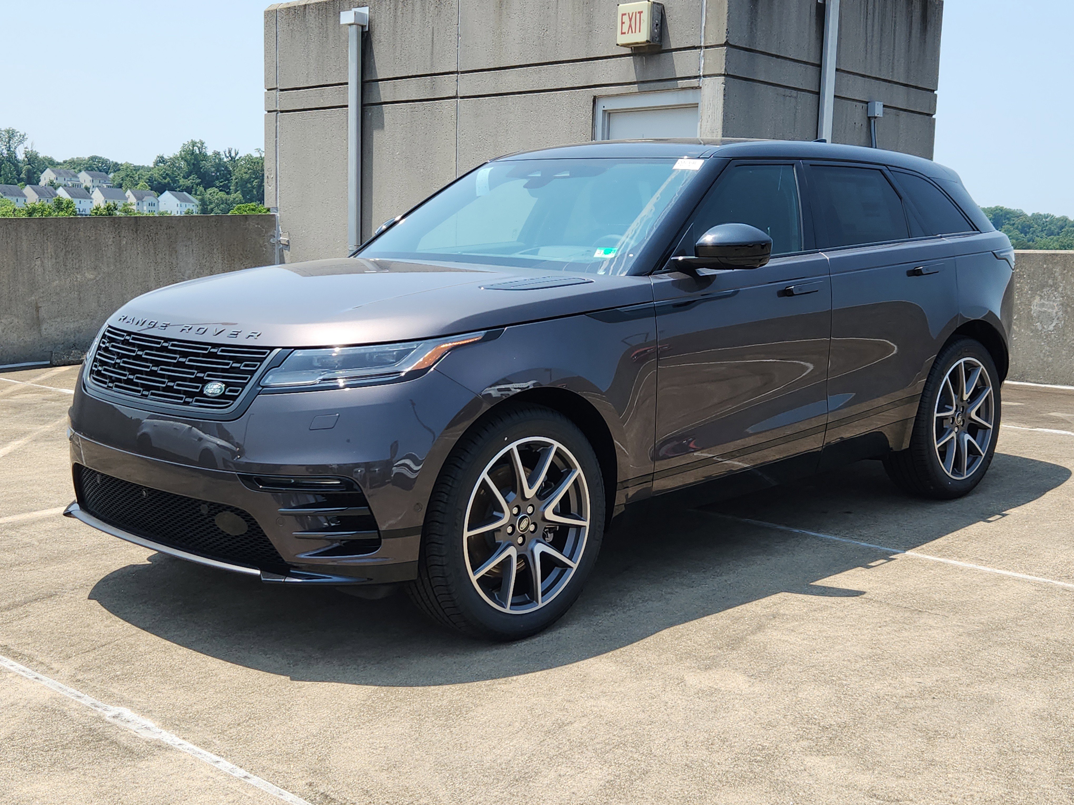New 2026 Land Rover Range Rover Velar Dynamic SE