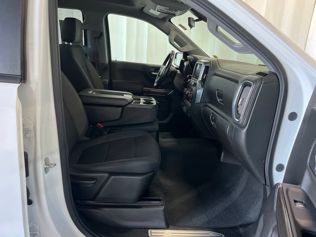 Used 2020 Chevrolet Silverado 1500 RST AWD/4WD image 19