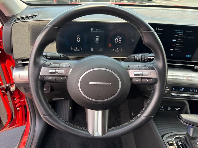Used 2025 Hyundai Kona SEL FWD image 16