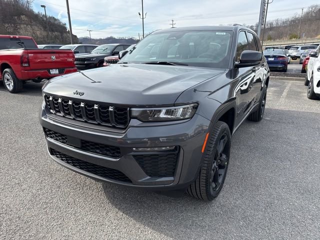 New 2026 Jeep Grand Cherokee Limited w/ Limited Altitude Package AWD/4WD image 7