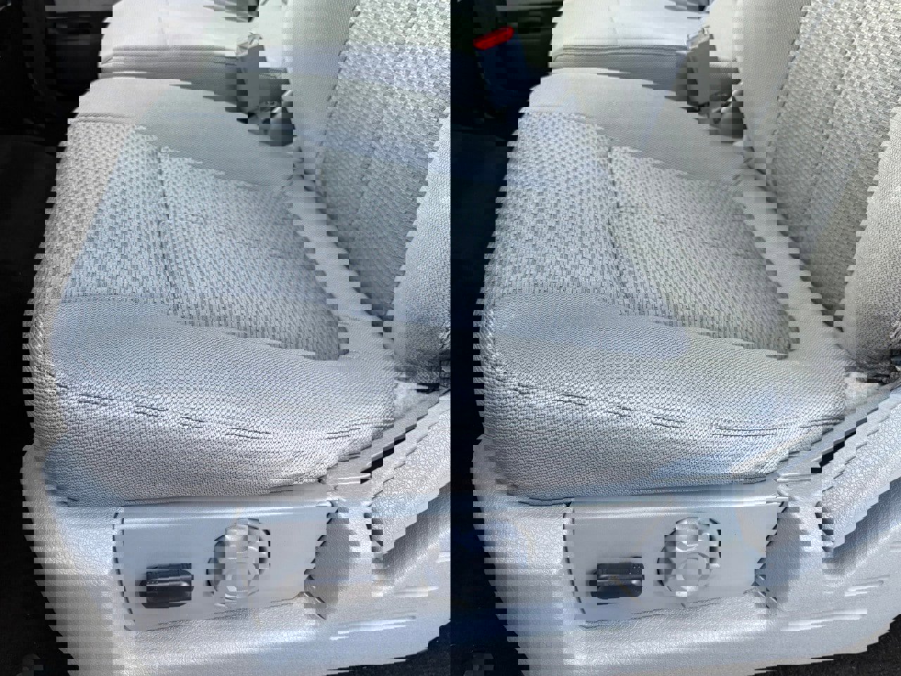 Used 2013 Ford F150 XLT w/ XLT Chrome Pkg image 30