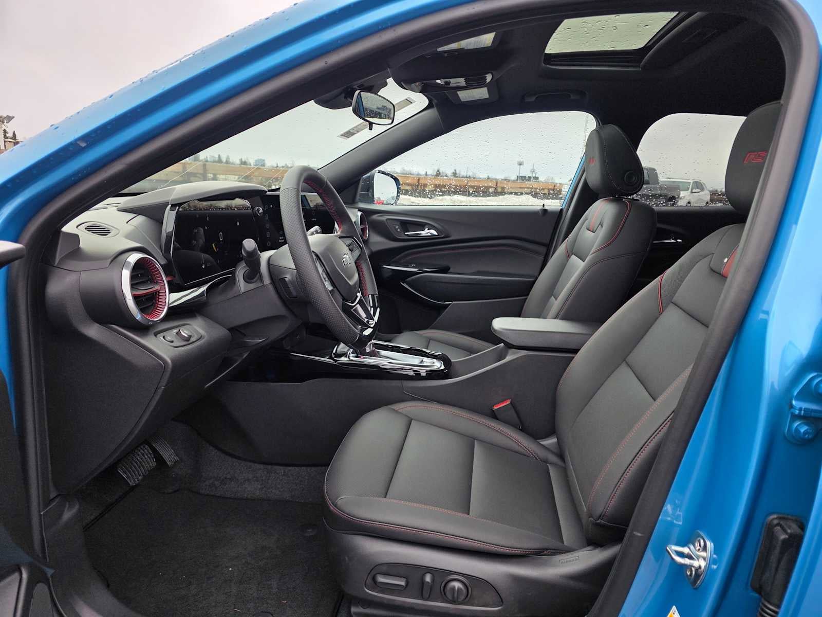 New 2026 Chevrolet Trax RS w/ Sunroof Package FWD image 20