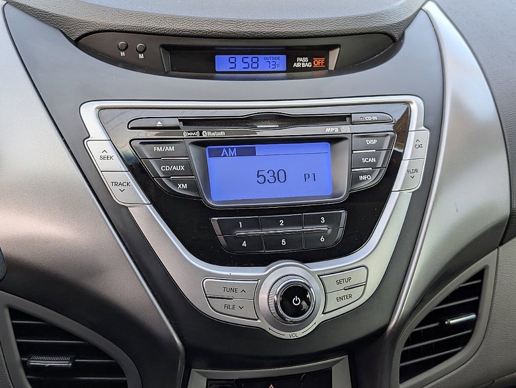 Used 2012 Hyundai Elantra Limited image 32