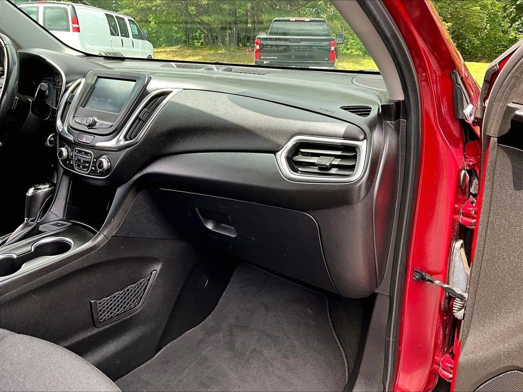 Used 2018 Chevrolet Equinox LT AWD/4WD image 13