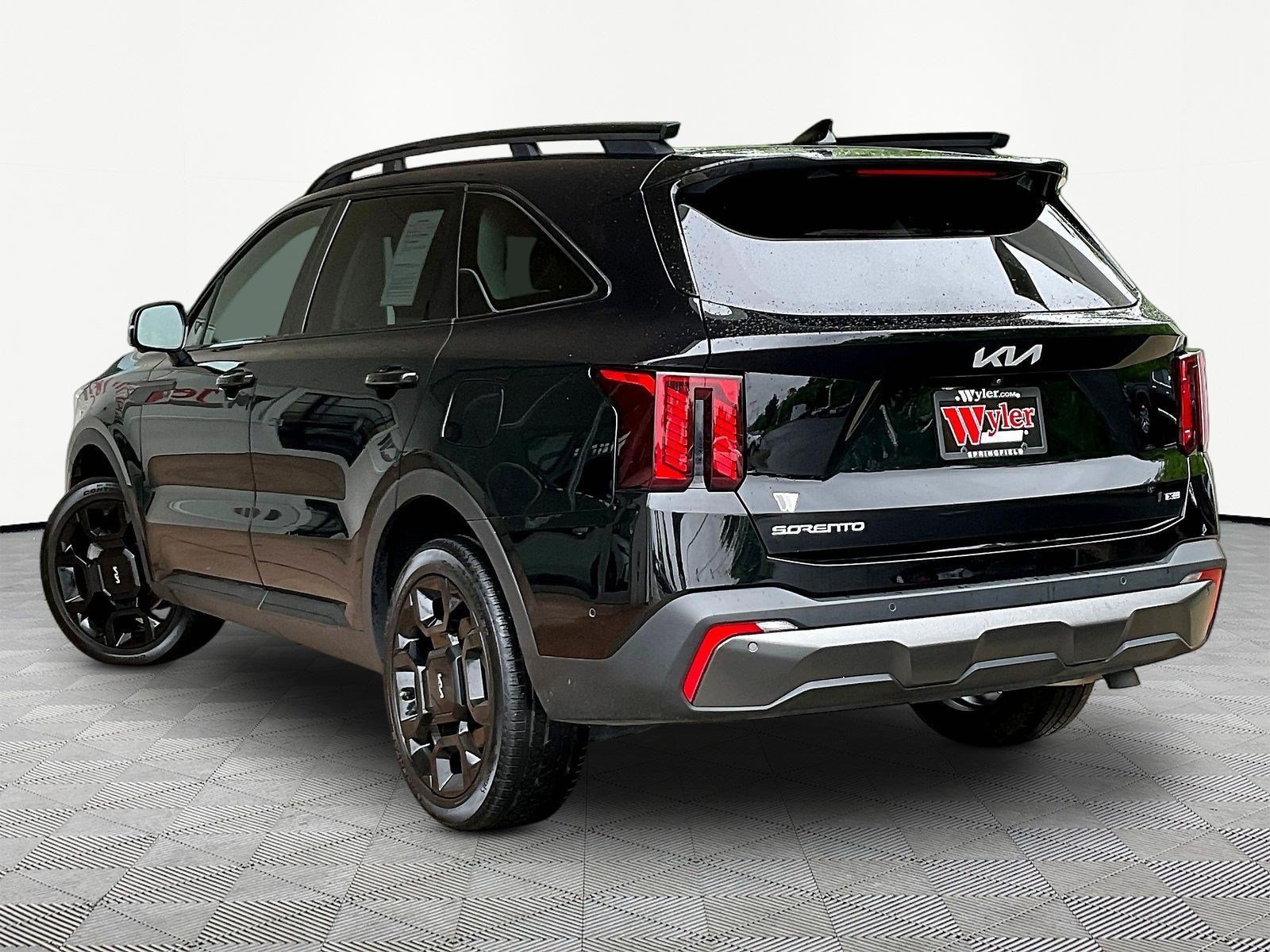 Used 2024 Kia Sorento SX AWD/4WD image 4