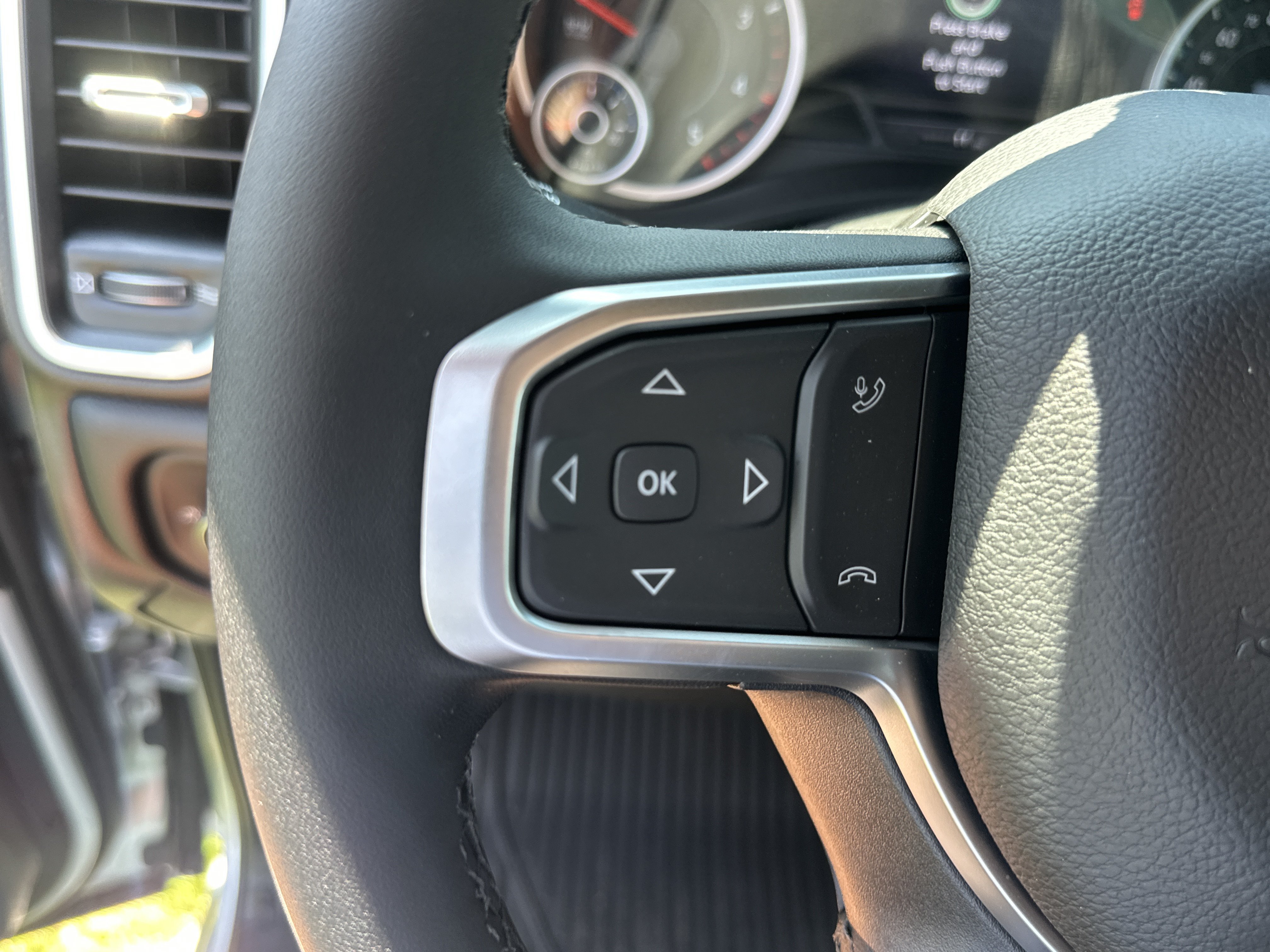 New 2026 RAM 3500 Big Horn AWD/4WD image 10
