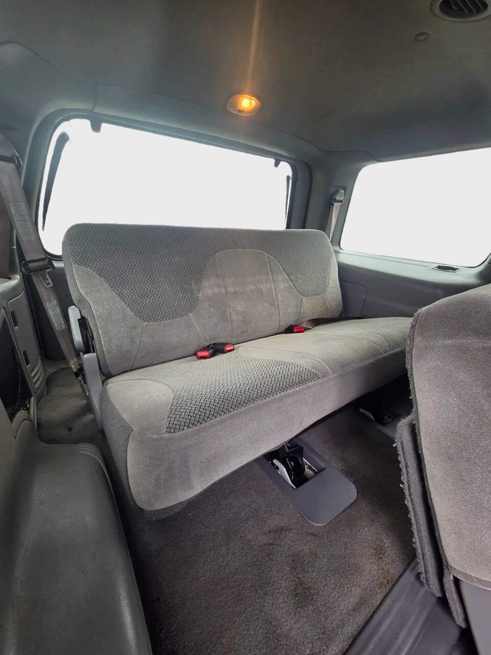 Used 2000 Ford Expedition XLT RWD image 13