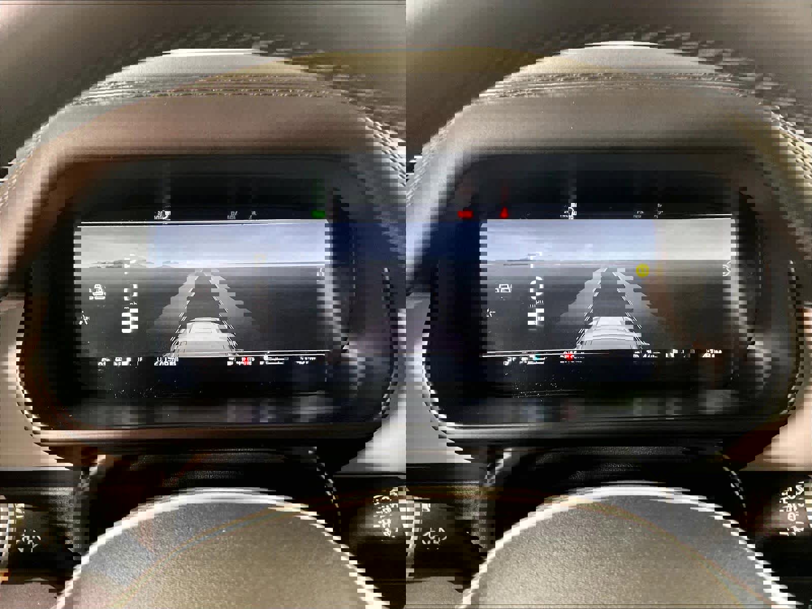 Used 2025 Land Rover Defender 110 S image 26