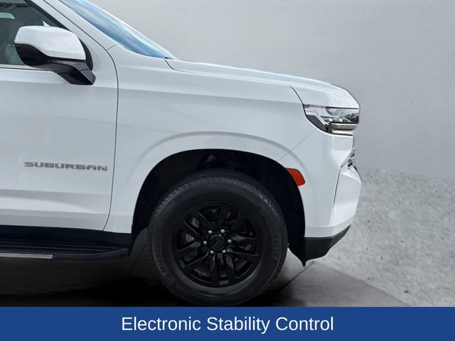 Certified 2024 Chevrolet Suburban LT RWD image 33