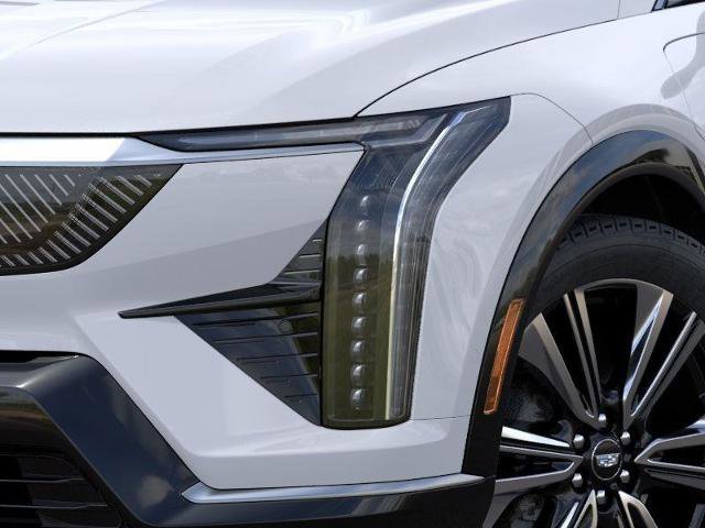 New 2026 Cadillac Optiq Luxury 2 image 10