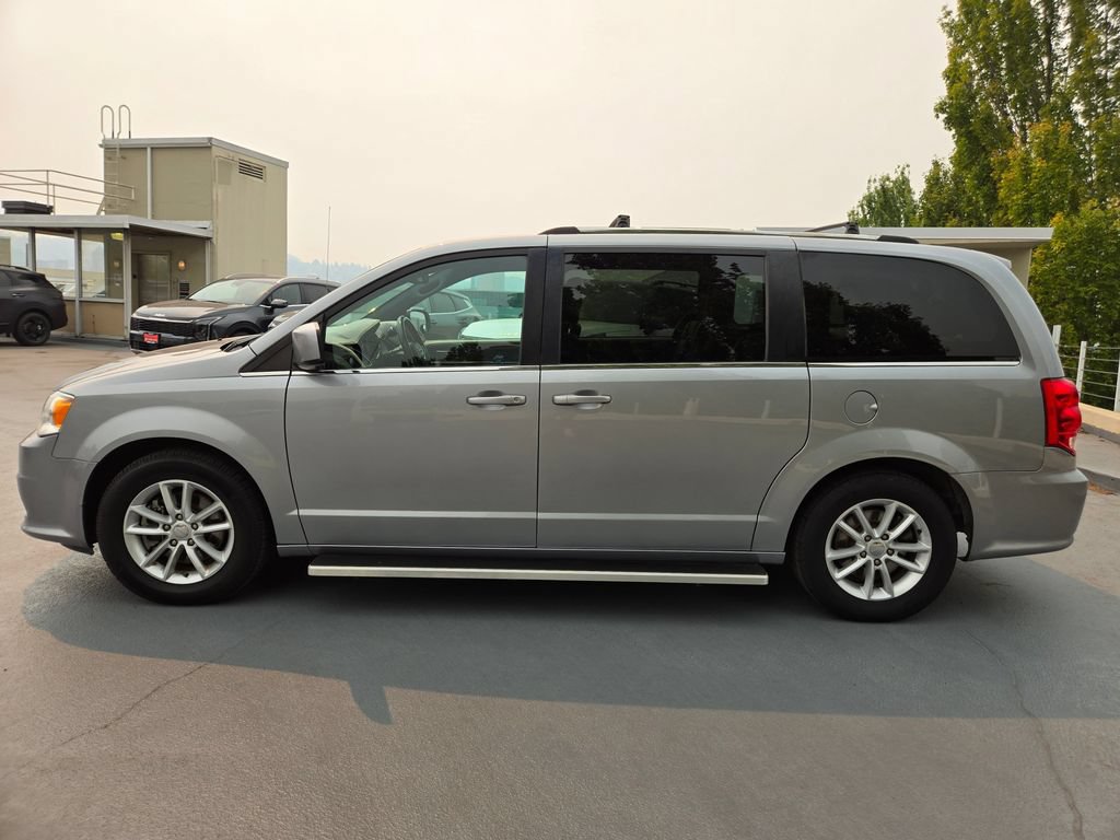 Used 2019 Dodge Grand Caravan SXT FWD image 6