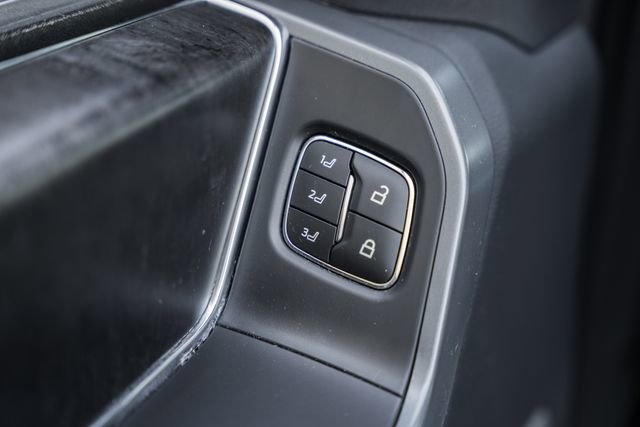 Used 2023 Ford F150 Lariat w/ FX4 Off-Road Package AWD/4WD image 47