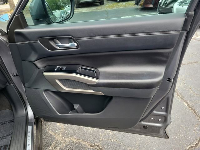Used 2023 Nissan Pathfinder Platinum w/ Cargo Package AWD/4WD image 38