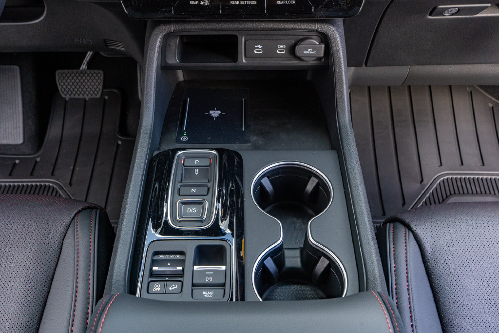 New 2026 Honda Pilot Black Edition image 24