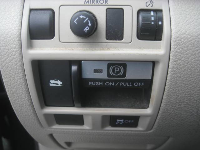 Used 2014 Subaru Outback 2.5i Premium AWD/4WD image 21