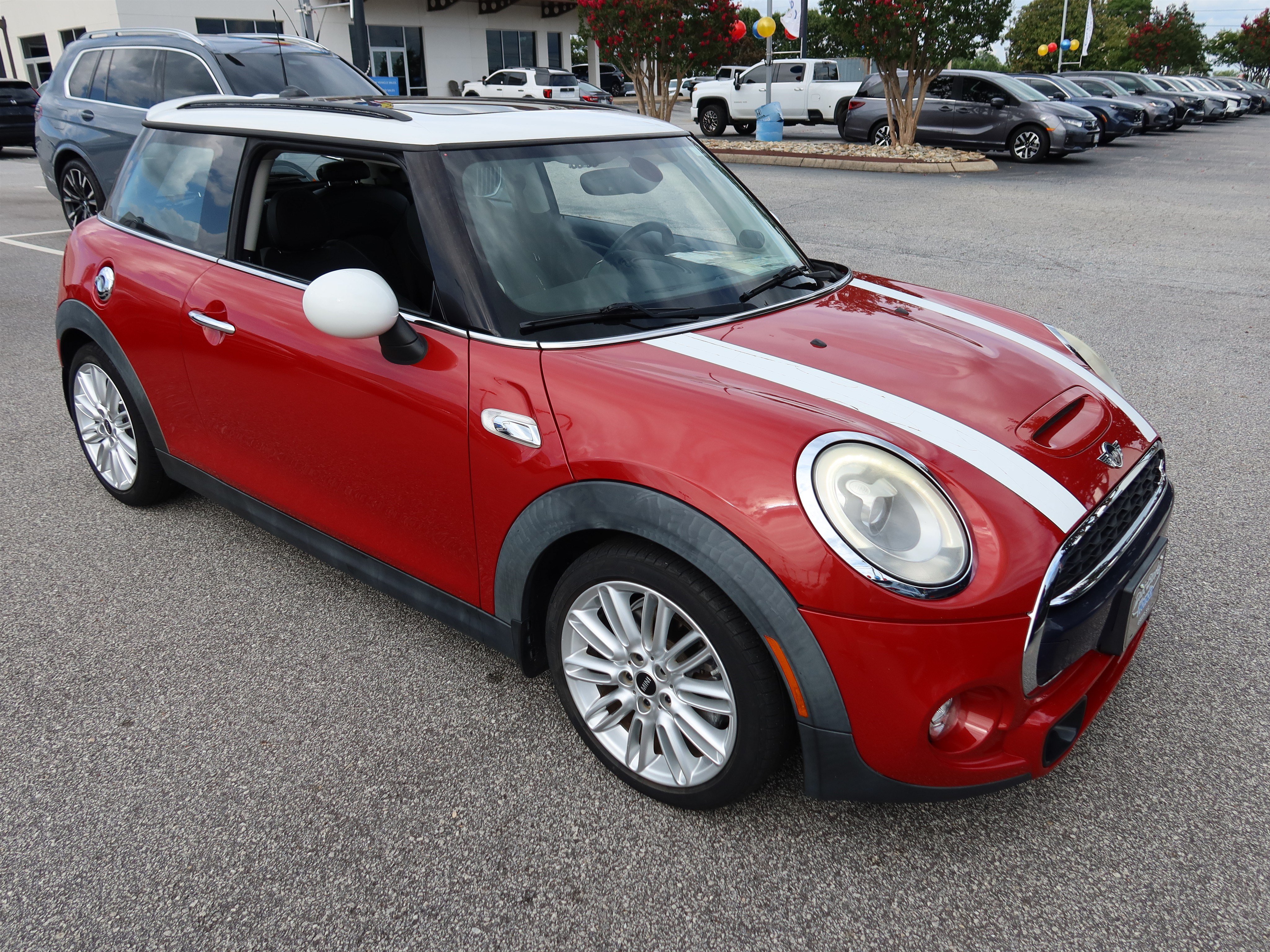 Used 2017 MINI Cooper S FWD image 2