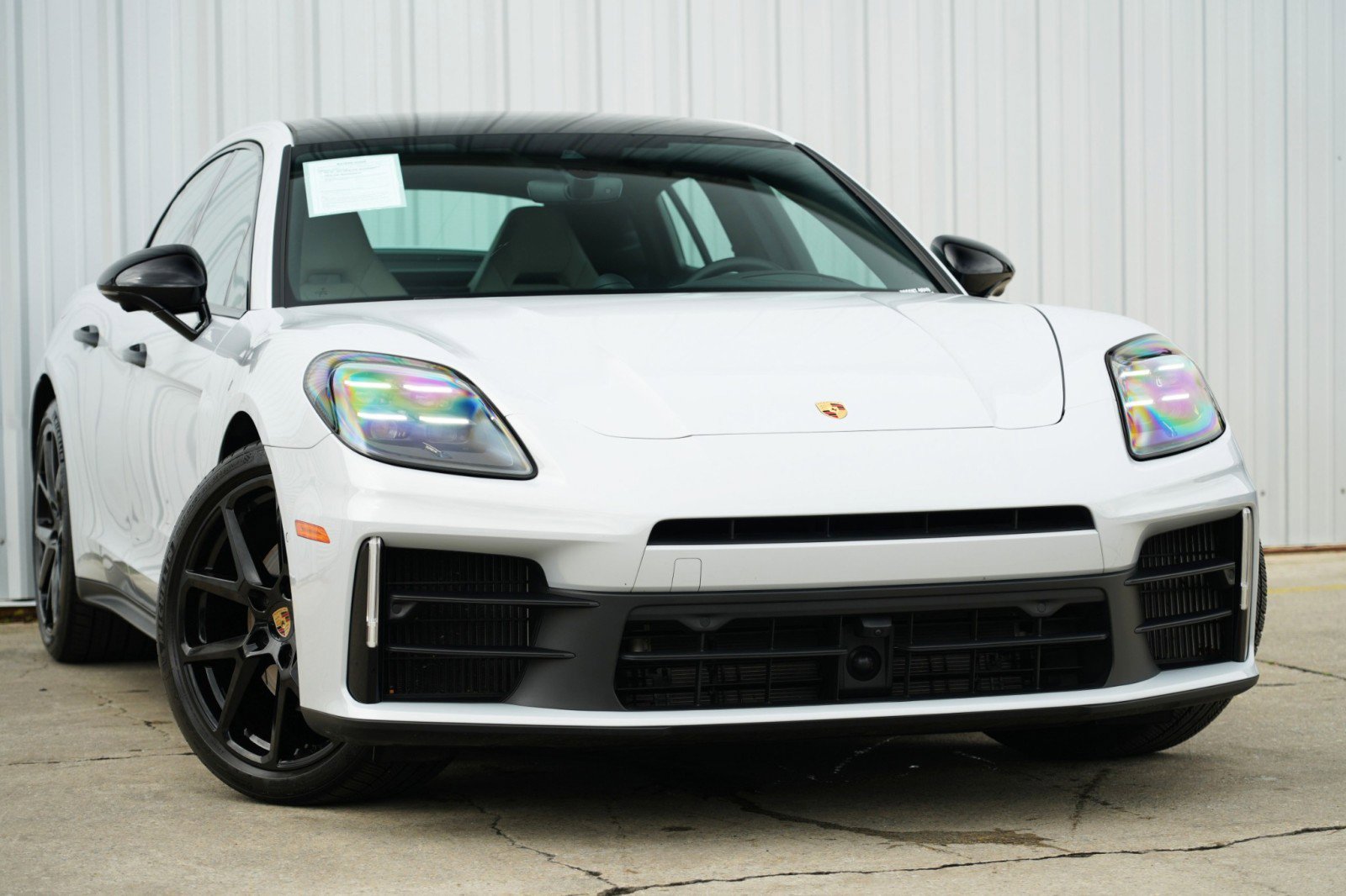 Used 2024 Porsche Panamera 4 w/ Premium Package image 4