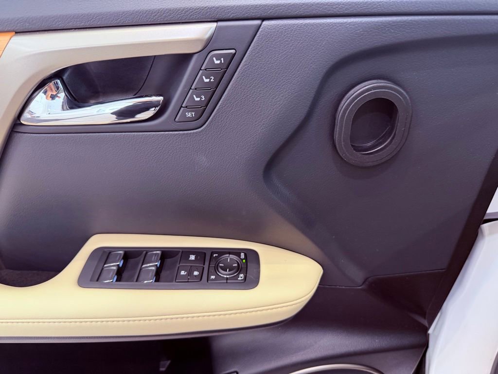 Used 2022 Lexus RX 350 AWD w/ Premium Package image 21