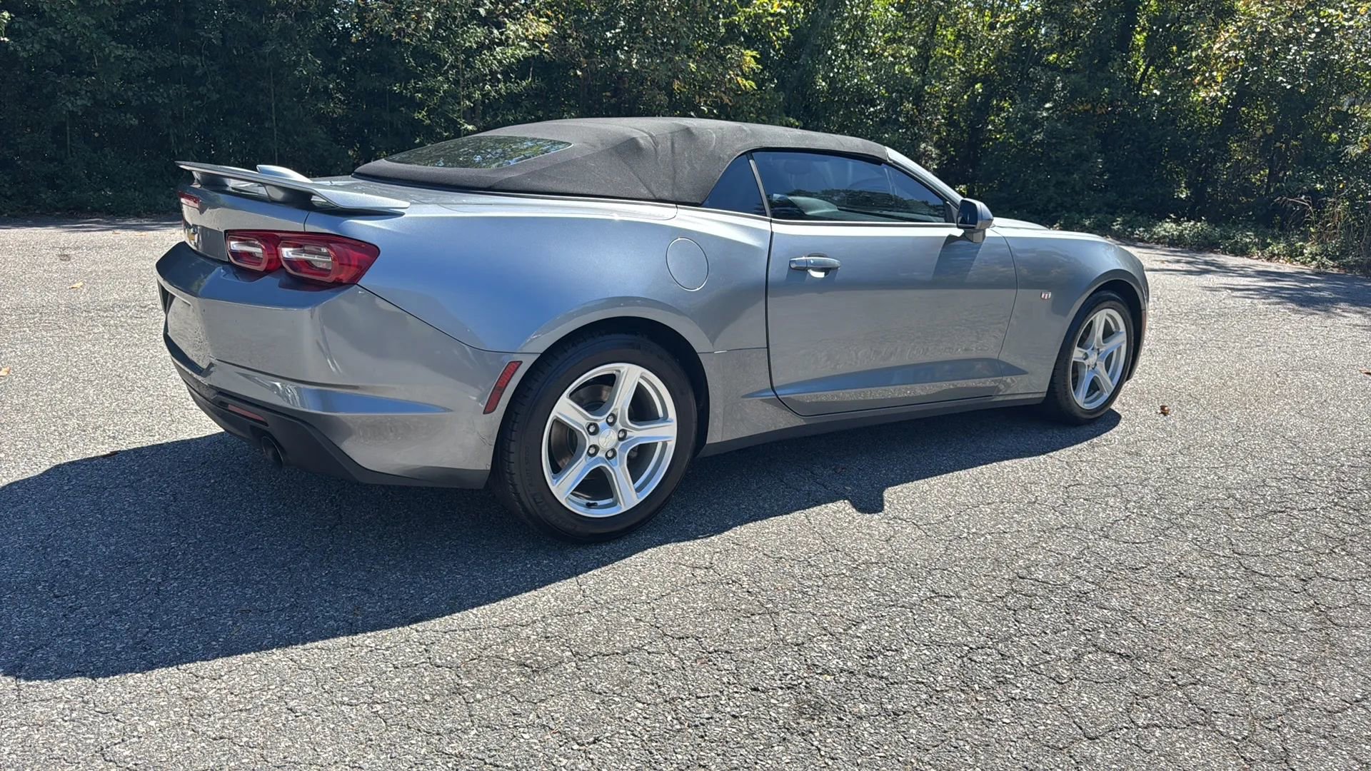Used 2019 Chevrolet Camaro LT image 5