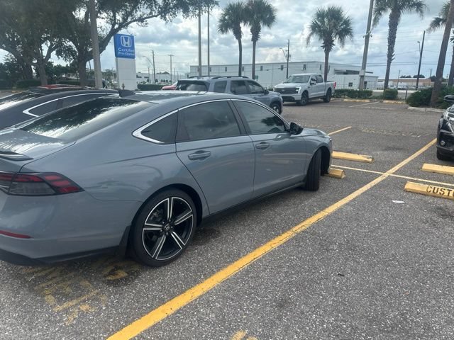 Used 2023 Honda Accord Sport image 7