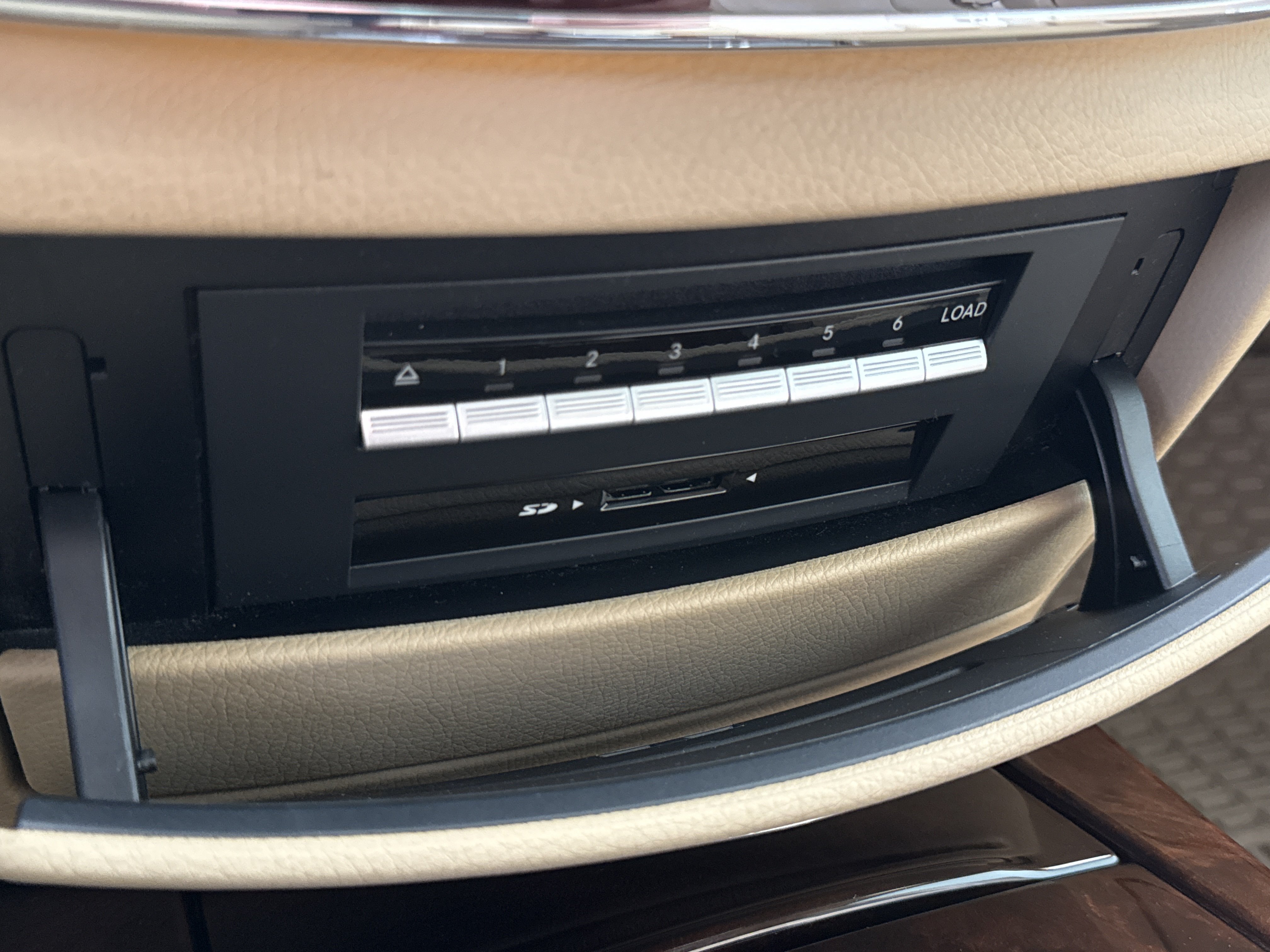 Used 2011 Mercedes-Benz S 550 image 54