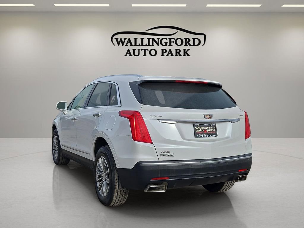 Used 2018 Cadillac XT5 Luxury w/ Driver Awareness Package AWD/4WD image 6