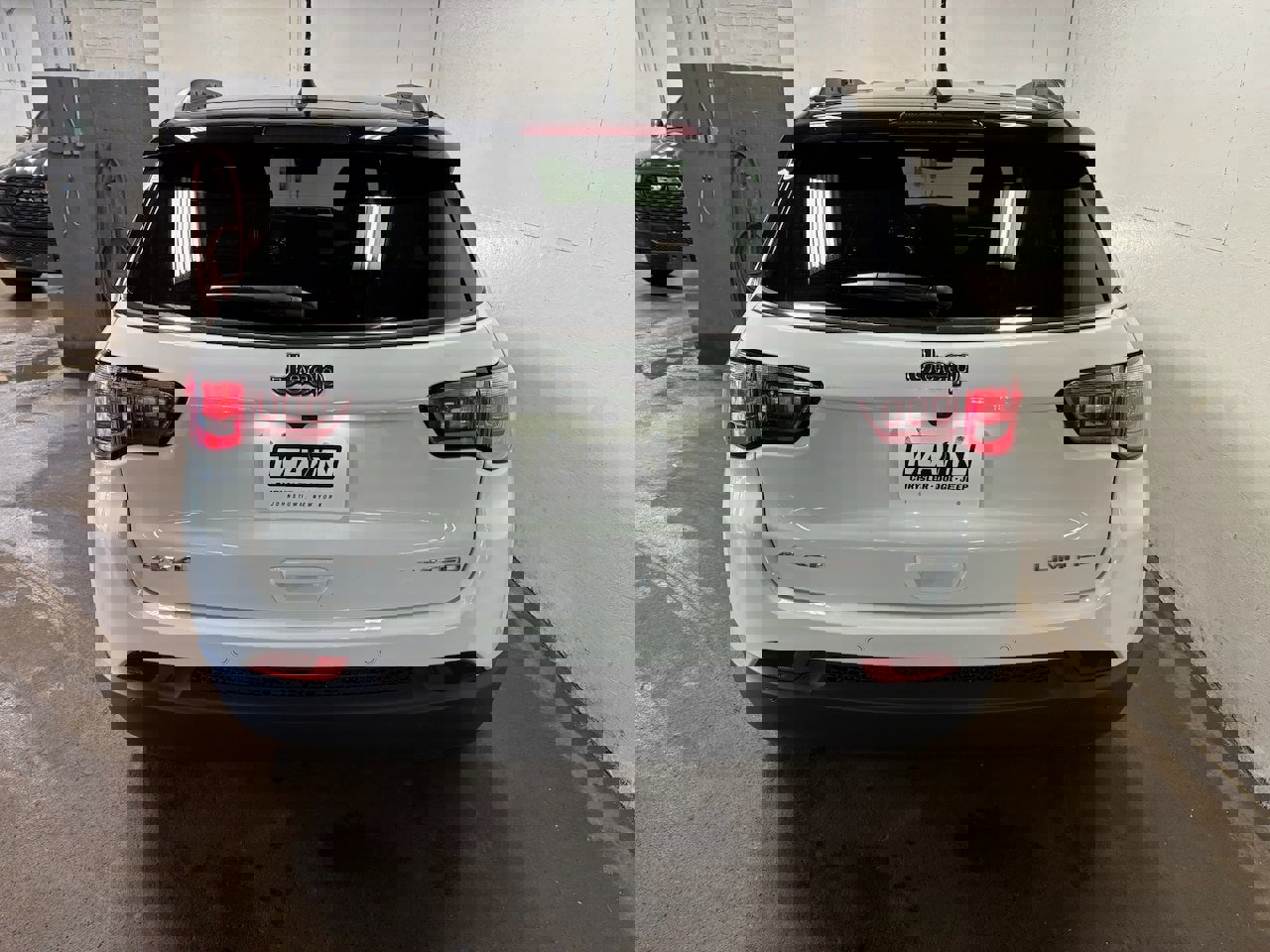 Used 2025 Jeep Compass Limited image 8